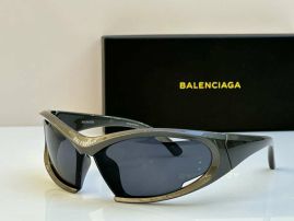 Picture of Balenciga Sunglasses _SKUfw55480630fw